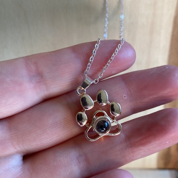 Paw 🐾 Print Necklace - Picture 2 of 4